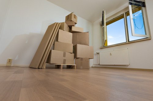Local storage options for Clapham homes and household belongings